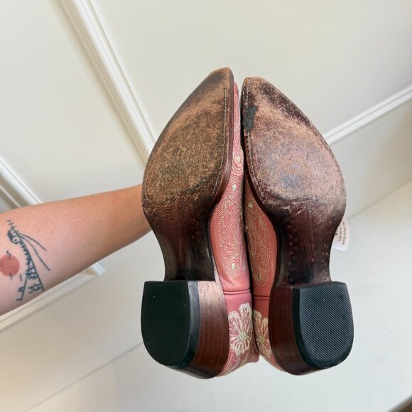 Old Gringo Pink Floral Embroidered Boots - Picture 7 of 7